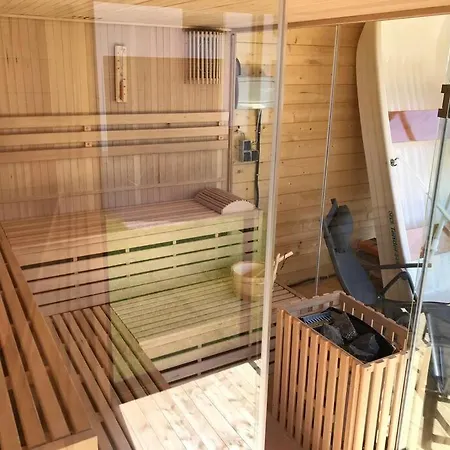 Oskar 100m Entfernung Zum See/strand *