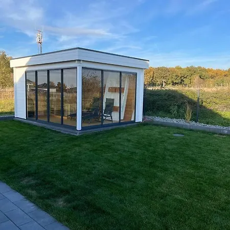 Oskar 100m Entfernung Zum See/strand * Lobnitz (Saxony)