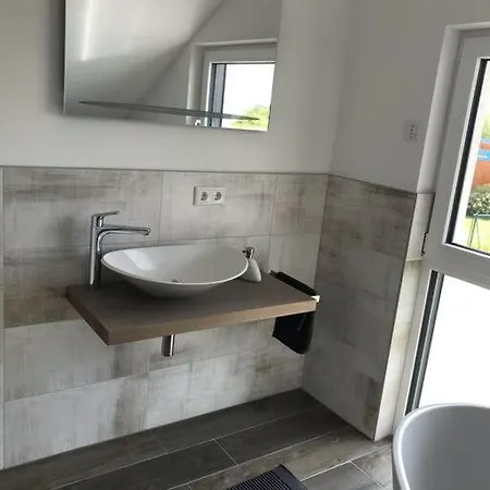 בית נופש Oskar 100m Entfernung Zum See/strand