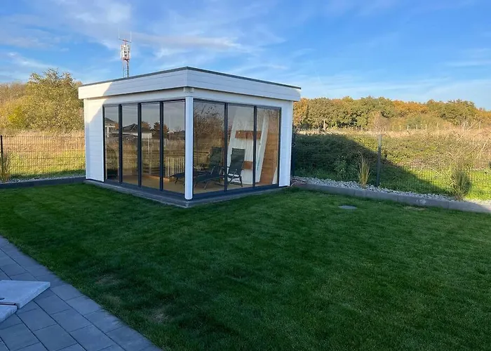 Oskar 100m Entfernung Zum See/strand * Lobnitz (Saxony)