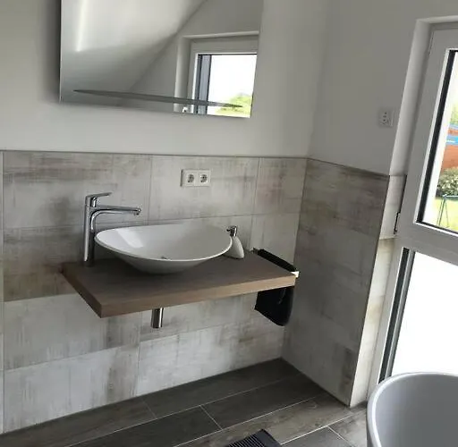 Dom wakacyjny Oskar 100m Entfernung Zum See/strand