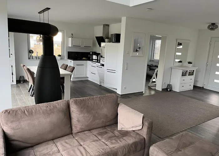 Oskar 100m Entfernung Zum See/strand Dom wakacyjny